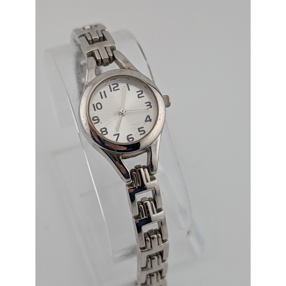 Time & Tru Women's Watch 24mm Case 6.5" Silver Band Easy Read Dial New Battery